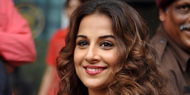 Indian Bollywood actress, Vidya Balan inaugurates the exhibition 'Chaplin Lines' to honour the legendary actor, Charlie Chaplin in Mumbai on June 25, 2015. AFP PHOTO (Photo credit should read STR/AFP/Getty Images)