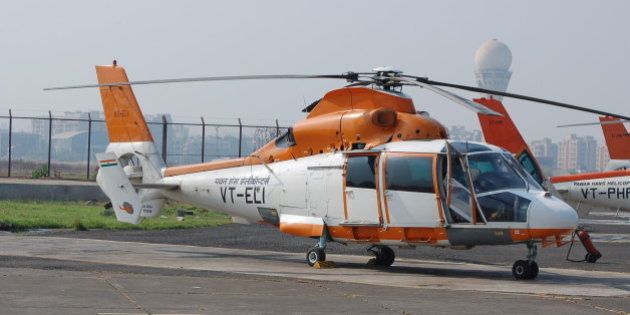Aerospatiale AS.365 Dauphin of Pawan Hans Helicopters at Juhu,Mumbai,India,08/02/07.