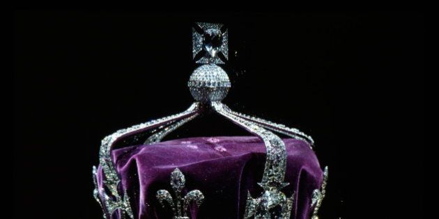 LONDON, UNITED KINGDOM - APRIL 19: The Crown Of Queen Elizabeth The Queen Mother (1937) Made Of Platinum And Containing The Famous Koh-i-noor Diamond Along With Other Gems. (Photo by Tim Graham/Getty Images)