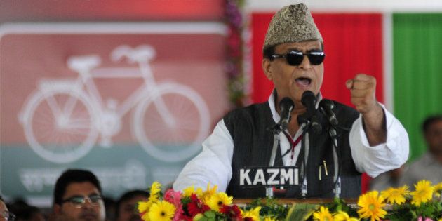 LUCKNOW, INDIA - OCTOBER 9: Uttar Pradesh Minister Azam Khan addressing party workers during 2nd day of Samajwadi party 9th convention on October 9, 2014 in Lucknow, India. (Photo by Deepak Gupta/Hindustan Times via Getty Images)