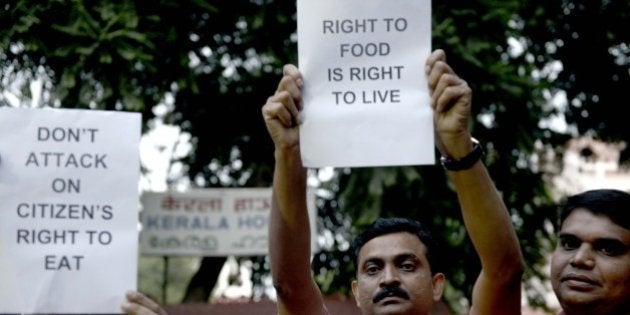 NEW DELHI, INDIA OCTOBER 28: Citizen Rights Foundation Members Protest against BJP Goverment and Prime Minister Narendra Modi for Intervention on attack on Citizen Right to Eat and Delhi Police Search for Beef in Kerala House Canteen at Jantar Mantar, New Delhi.(Photo by Chandradeep Kumar/India Today Group/Getty Images