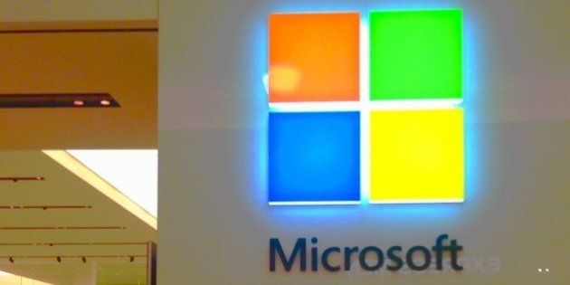 Microsoft Store, Connecticut, 12/2014 by Mike Mozart of TheToyChannel and JeepersMedia on YouTube