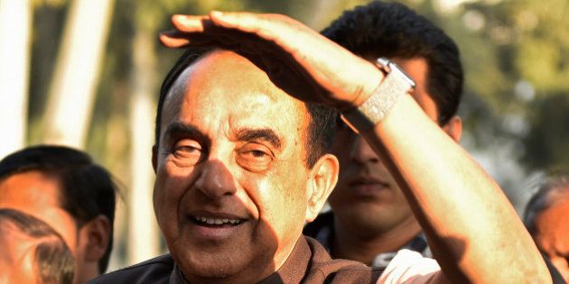NEW DELHI, INDIA - JANUARY 12: BJP leader Subramanian Swamy arrives for the press conference at North Avenue on January 12, 2016 in New Delhi, India. BJP leader said that he has written to Prime Minister Narendra Modi for moving the Supreme Court to seek day-to-day hearing of civil appeals in the Ram Janmabhoomi case. (Photo by Ravi Choudhary/Hindustan Times via Getty Images)