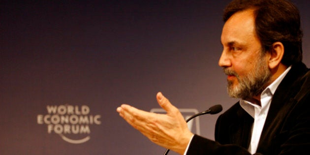 INDIA - DECEMBER 03: Prannoy Roy, chairman of NDTV, speaks during a session of the India Economic Summit in New Delhi, India, on Monday, Dec. 3, 2007. The India Economic Forum, hosted by the World Economic Forum, brings business and political leaders together to discuss India's growth opportunities. (Photo by Sanjit Das/Bloomberg via Getty Images)