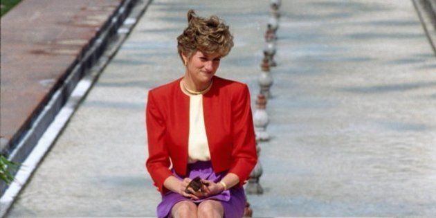 INDIA - FEBRUARY 11: Diana Princess of Wales sits in front of the Taj Mahal during a visit to India (Photo by Tim Graham/Getty Images)
