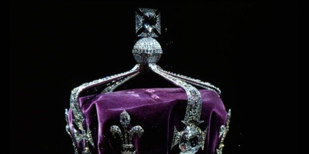 LONDON, UNITED KINGDOM - APRIL 19: The Crown Of Queen Elizabeth The Queen Mother (1937) Made Of Platinum And Containing The Famous Koh-i-noor Diamond Along With Other Gems. (Photo by Tim Graham/Getty Images)