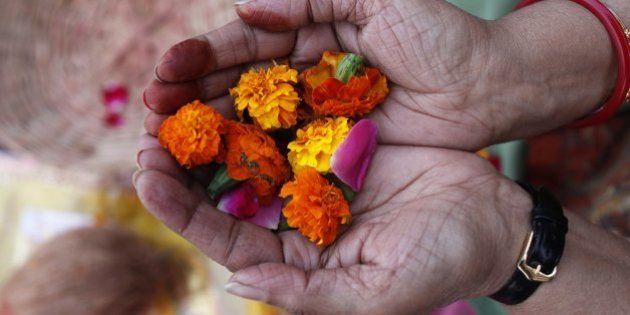 Hindu prayer, Flower offering.