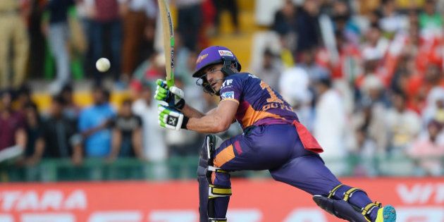 Rising Pune Supergiants Faf Du Plesis plays a shot during the 2016 Indian Premier League (IPL) Twenty20 cricket match between Rising Pune Supergiants and Kings XI Punjab at The Punjab Cricket Association Stadium in Mohali on April 17, 2016 ------IMAGE RESTRICTED TO EDITORIAL USE - STRICTLY NO COMMERCIAL USE- / AFP / SAJJAD HUSSAIN (Photo credit should read SAJJAD HUSSAIN/AFP/Getty Images)