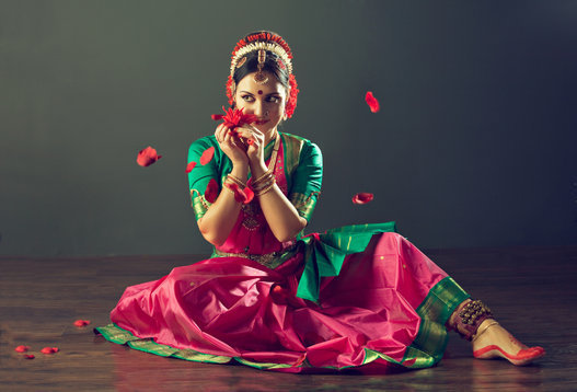 Indian dance bharat natyam hi-res stock photography and images - Alamy