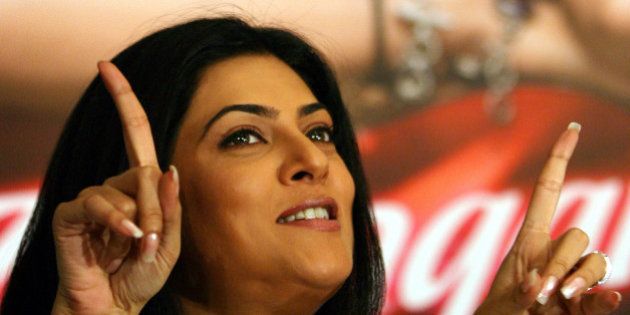 Bollywood star Sushmita Sen attends a news conference to promote her upcoming film 'Zindaggi Rocks', or 'Life Rocks', in Mumbai October 4, 2006. REUTERS/Punit Paranjpe (INDIA)