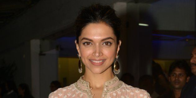 MUMBAI, INDIA DECEMBER 17: Deepika Padukone at the Special Screening of her upcoming movie Bajirao Mastani in Mumbai.(Photo by Milind Shelte/India Today Group/Getty Images)