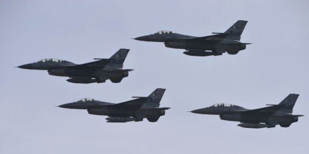 Pakistani F-16 fighter jets fly past during the Pakistan Day military parade in Islamabad on March 23, 2016.Pakistan National Day commemorates the passing of the Lahore Resolution, when a separate nation for the Muslims of The British Indian Empire was demanded on March 23, 1940. / AFP / AAMIR QURESHI (Photo credit should read AAMIR QURESHI/AFP/Getty Images)