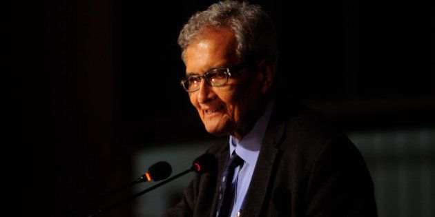 NEW DELHI, INDIA - JANUARY 4: Nobel laureate and economist professor Amartya Sen giving an inaugural lecture at the launch of the International Centre For Human Development on January 4, 2013 in New Delhi, India. (Photo by Pradeep Gaur/Mint via Getty Images)