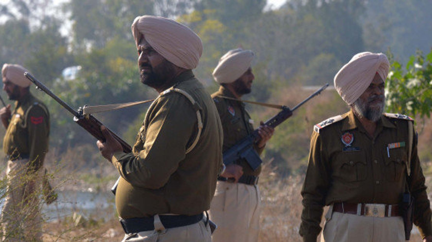 Pathankot Attack: The Mystery Of The Punjab Police Officer Who Was Abducted, Then Let Off By Militants | HuffPost null
