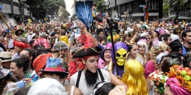 Carnaval: blocos de rua agitam Rio e São Paulo neste