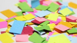 Uma papelaria está transformando panfletos homofóbicos em confete de