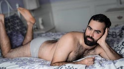 FOTOS: Marido faz ensaio sensual para a esposa e BOMBA nas redes