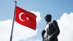 A relação perigosa entre o ataque na Turquia e o avanço do conservadorismo