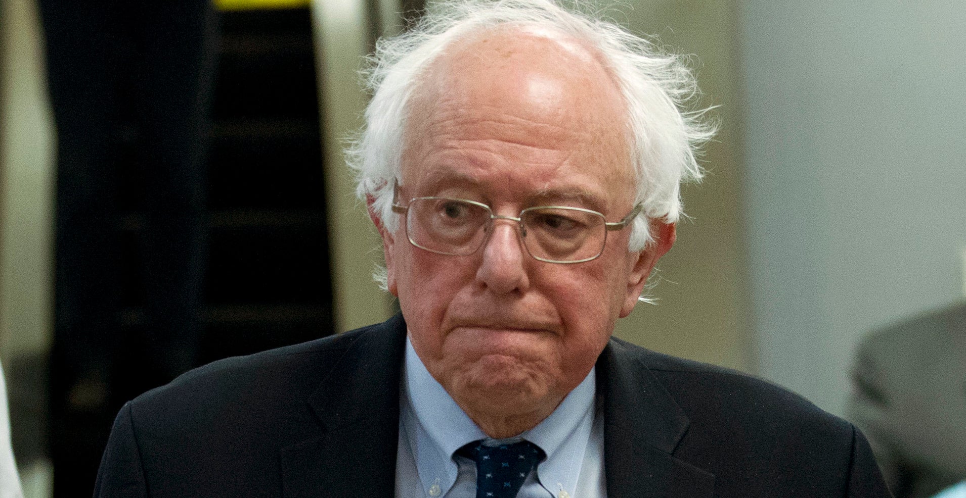 bernie sanders apologizes to