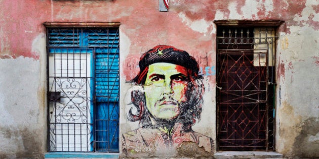 Che Guevara mural on dilapidated wall, Havana, Havana, Cuba