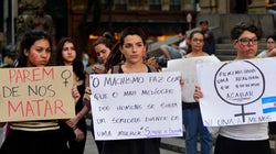 De estupros em massa a protestos em massa: A violência contra mulheres em