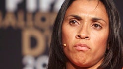 Por que ELAS não têm as mesmas oportunidades que ELES no