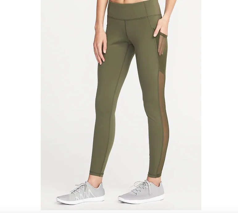 13 Yoga Pants With Pockets That'll Make Your Workout SO Much