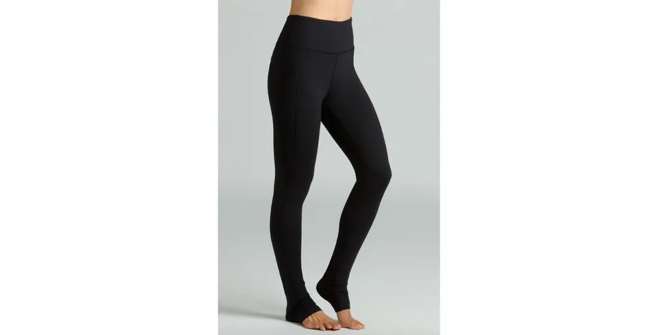 What is the Difference Between Yoga Pants & Leggings? - KiraGrace