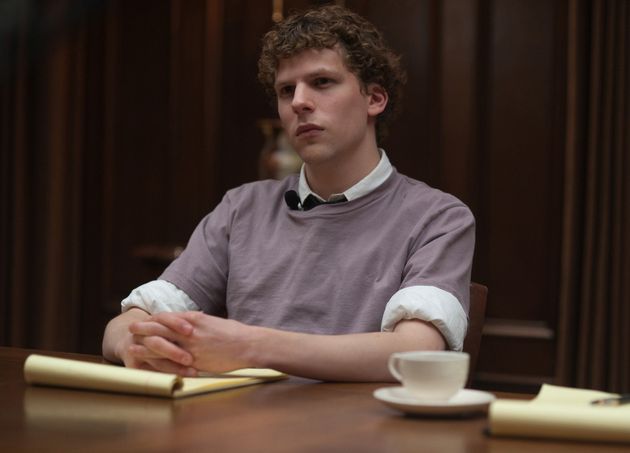 Jesse Eisenberg as Mark Zuckerberg 