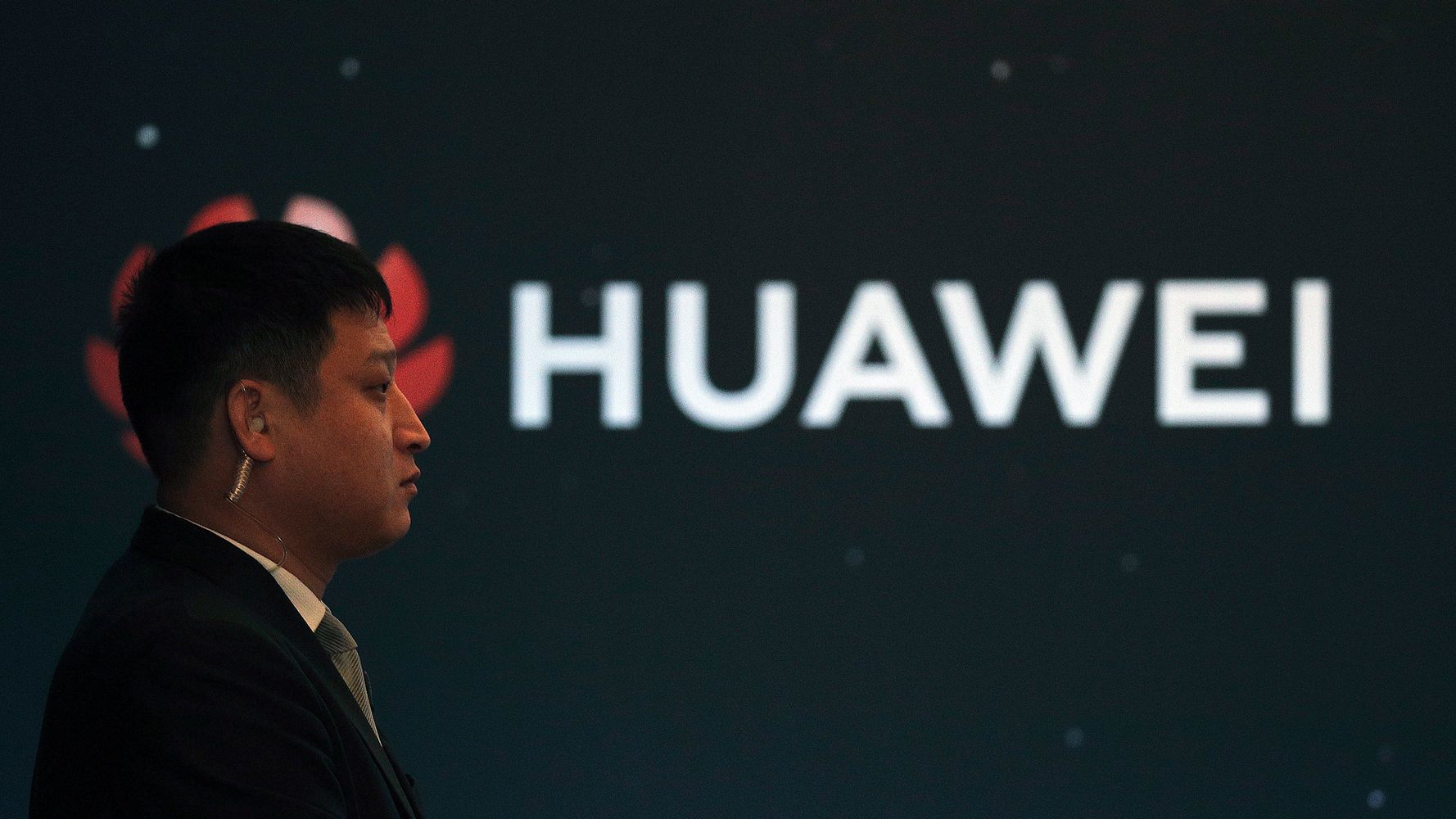 Chinese Tech Giant Huawei Fires Sales Director Accused By Poland Of Espionage Huffpost Latest News 