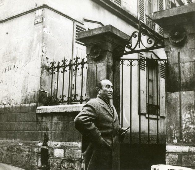 Ο Γιάννης Μόραλης στο Παρίσι, 1963.