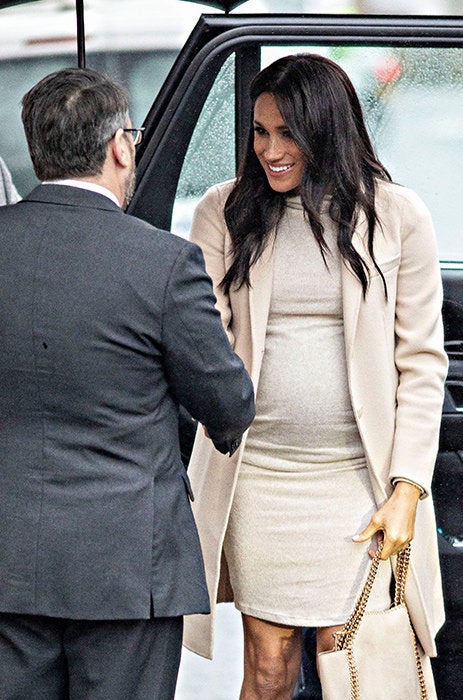 Meghan markle 2025 maternity dress h&m