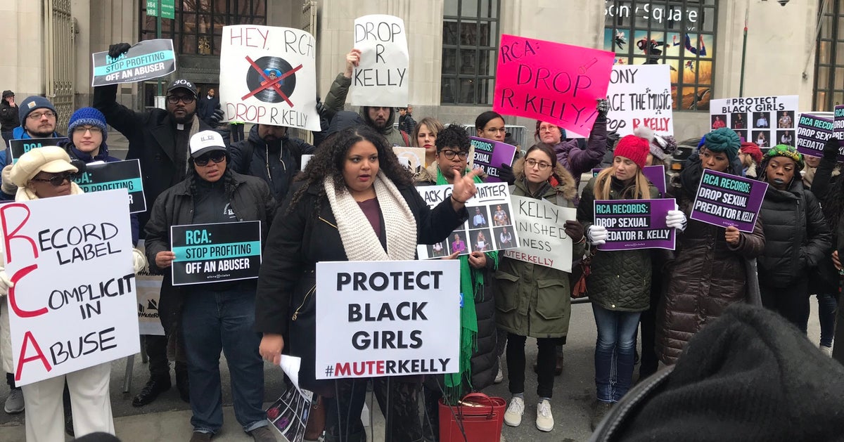 Protest For R. Kelly Protesters Gather Outside Sony Office To Demand Label Drop R. Kelly ...