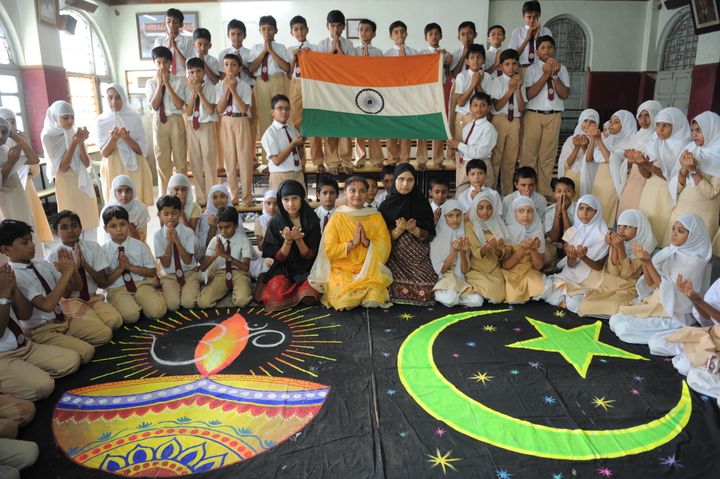 Students from the Anjuman-e-Islam school in Ahmedabad pray for a peaceful solution to the Ram Mandir and Babri Masjid issue on September 23, 2010.