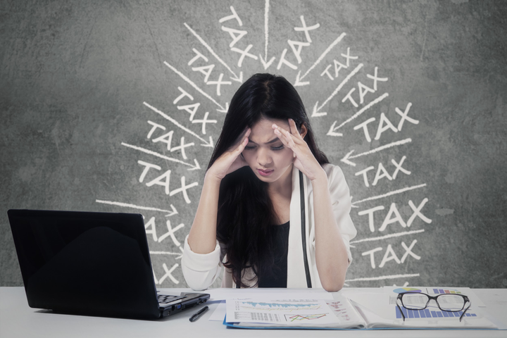 <i>If this is what you look like deciding how to save on taxes, read on!</i>