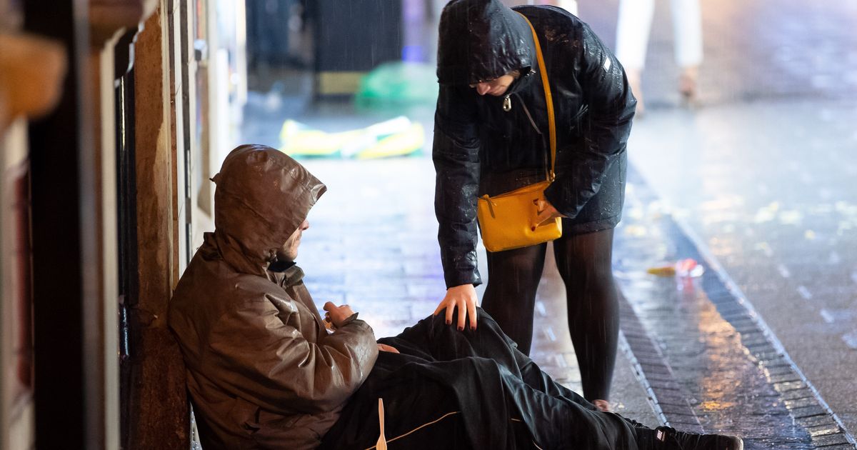 Nhs Feels Strain Of Rising Homelessness As Visits To Aande By Rough Sleepers Triple Huffpost Uk News 5027