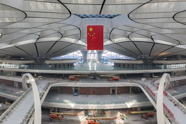 To νέο αεροδρόμιο του Πεκίνου θυμίζει ταινία επιστημονικής φαντασίας