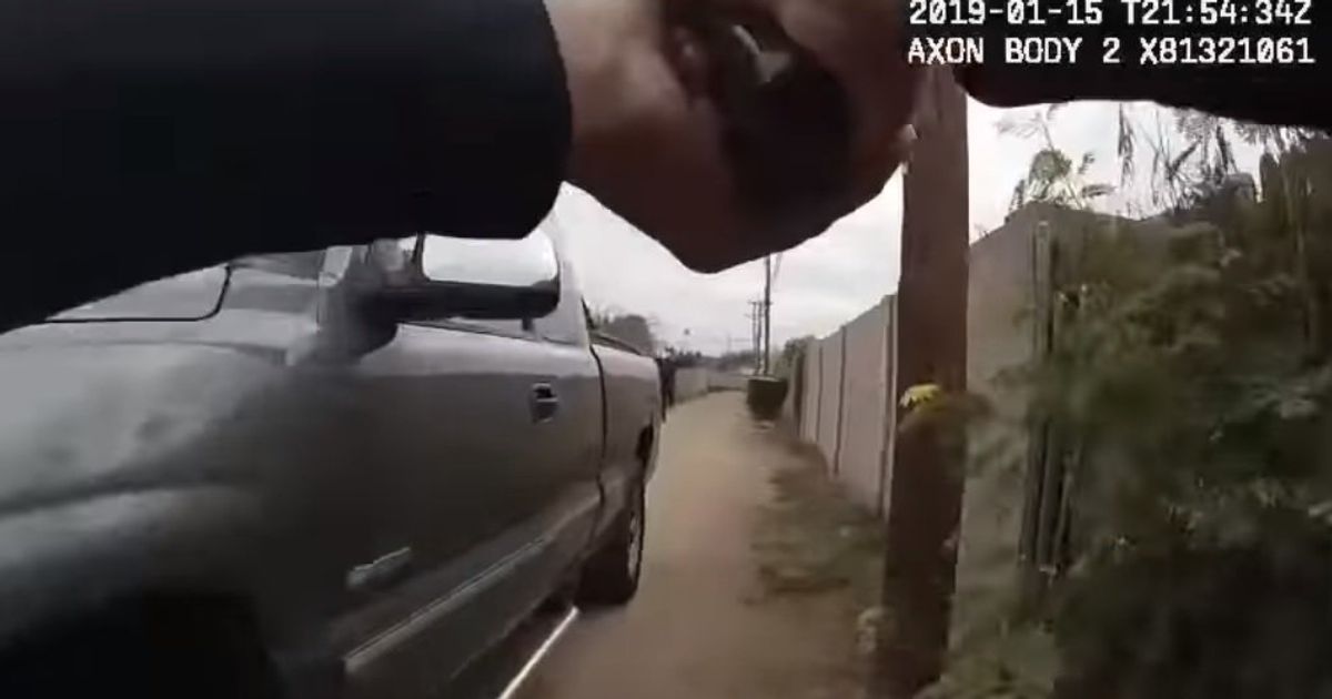Video Shows Arizona Cop Fatally Shooting Fleeing Teenager