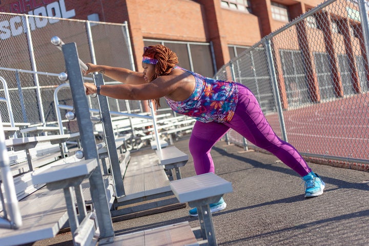 Latoya s'entraîne partout, aussi bien dans un stade que sur un tapis de course ou en pleine rue.