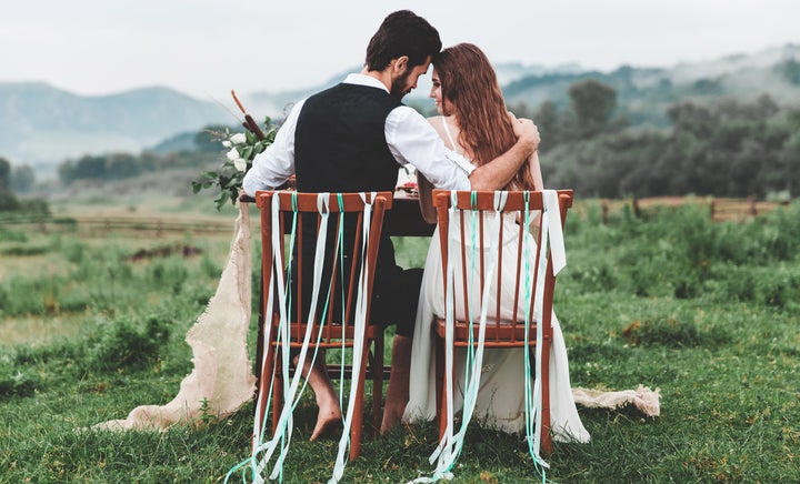 8 Signs You Might Want To Elope Instead Of Having A Wedding | HuffPost Life