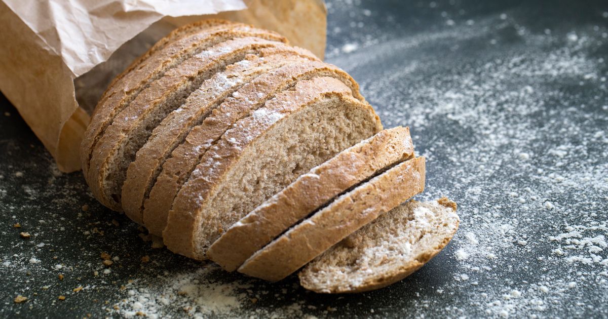 Хлеб чанг. Хлеб. Натуральный хлеб. Хлеб из обойной муки. Белый хлеб.