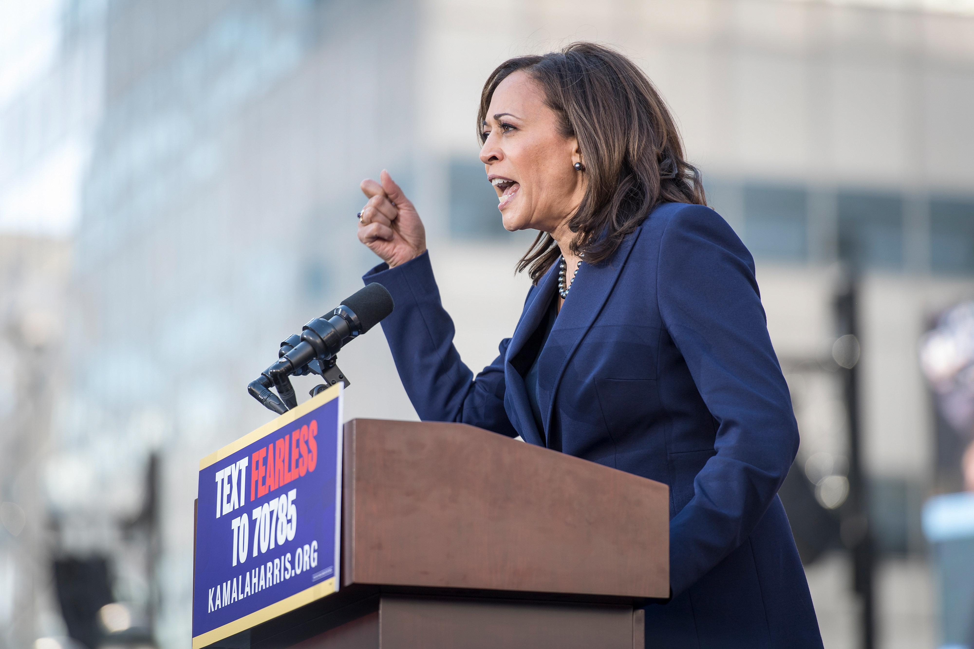 Kamala Harris Backs Medicare For All And She Isn't Messing Around ...