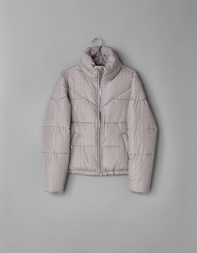 Best Puffer Jackets For Men and Women To Keep Out The Winter Chill