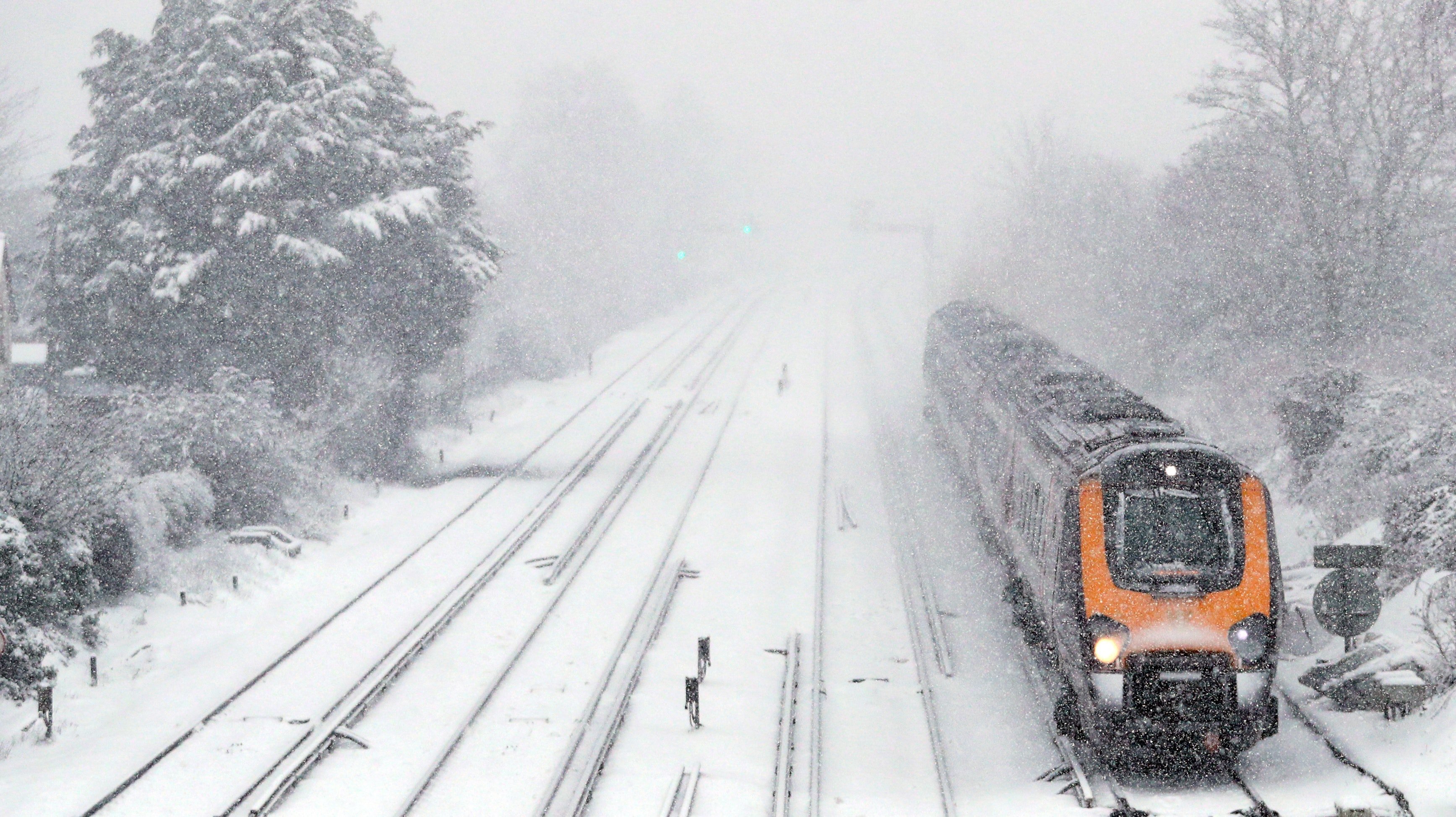 Snow And Ice Weekend Warnings As Bitter Weather Blasts Britain ...