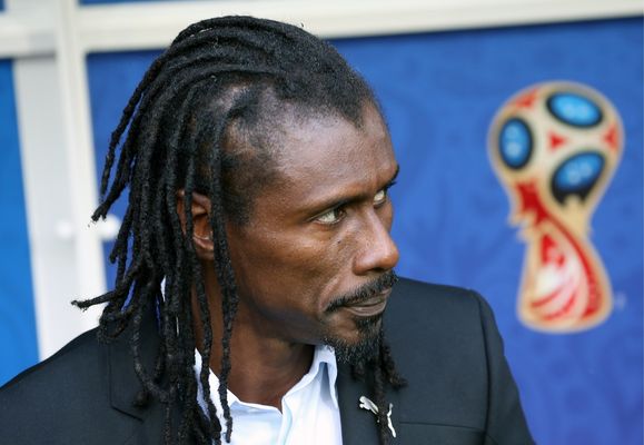 セネガルのシセ監督は 最年少で唯一の黒人監督 時の人 がワールドカップにかける思い ハフポスト セネガルのシセ監督は 最年少で唯一の黒人監督 時の人 がワールドカップにかける思い ハフポスト
