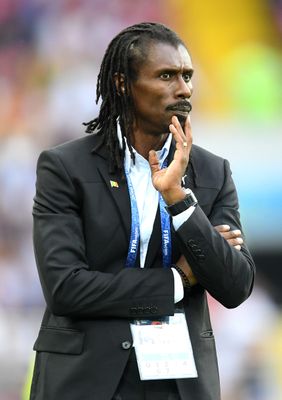 セネガルのシセ監督は 最年少で唯一の黒人監督 時の人 がワールドカップにかける思い ハフポスト World