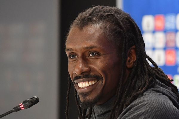 セネガルのシセ監督は 最年少で唯一の黒人監督 時の人 がワールドカップにかける思い ハフポスト セネガルのシセ監督は 最年少で唯一の黒人監督 時の人 がワールドカップにかける思い ハフポスト
