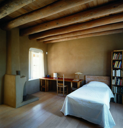 ここはわたしの居場所」画家オキーフが本当に望んでいた人生――晩年の家をめぐる | ハフポスト LIFE