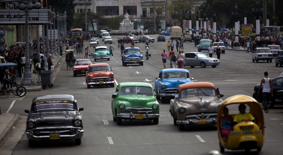 Cars in Cuba Photos