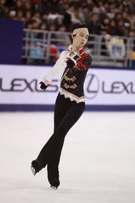 羽生結弦、流血アクシデント乗り越え2位 滑りきった後に涙【フィギュア